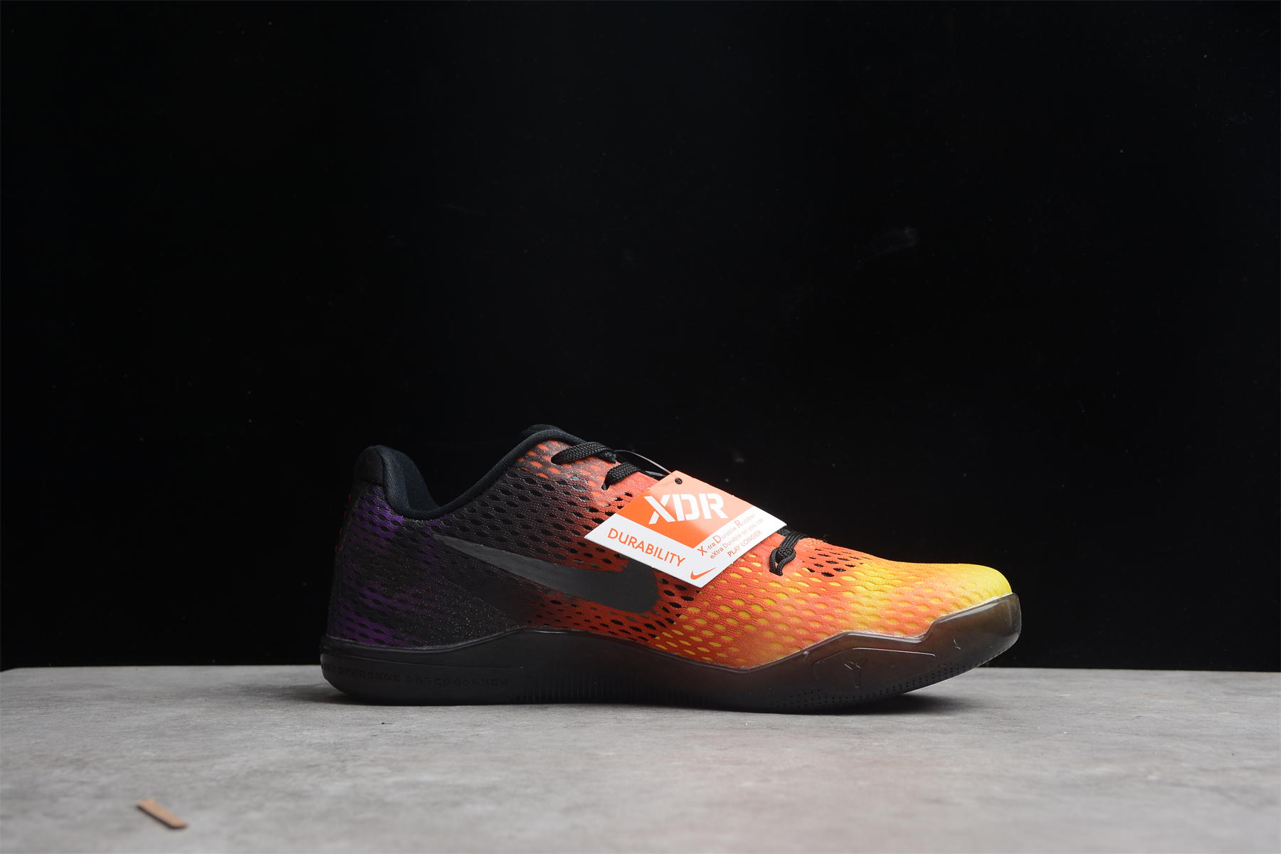 Nike kobe 11 EM low Flame Bird